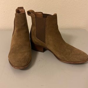 Steve Madden Chelsea Boots size 5